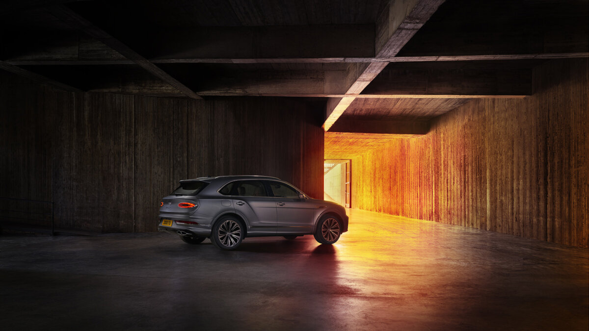 Simon Puschmann shoots alongside the TVC for Bentley, Bentayga 2. - CRXSS
