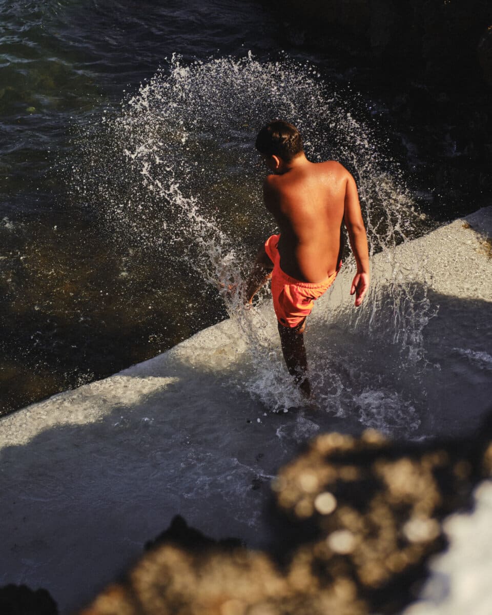 Islas de Luz by Tom Farmer. - CRXSS
